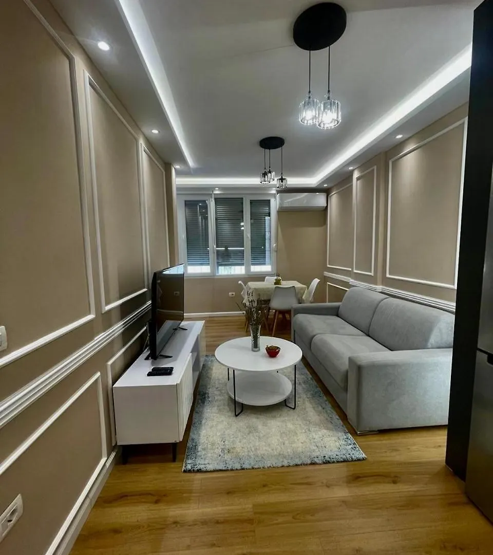 Seaside Modern Apartment Дуррес